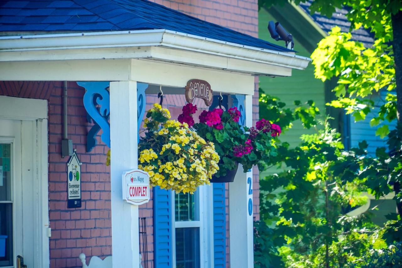 Au Coeur De Magog Bed & Breakfast エクステリア 写真