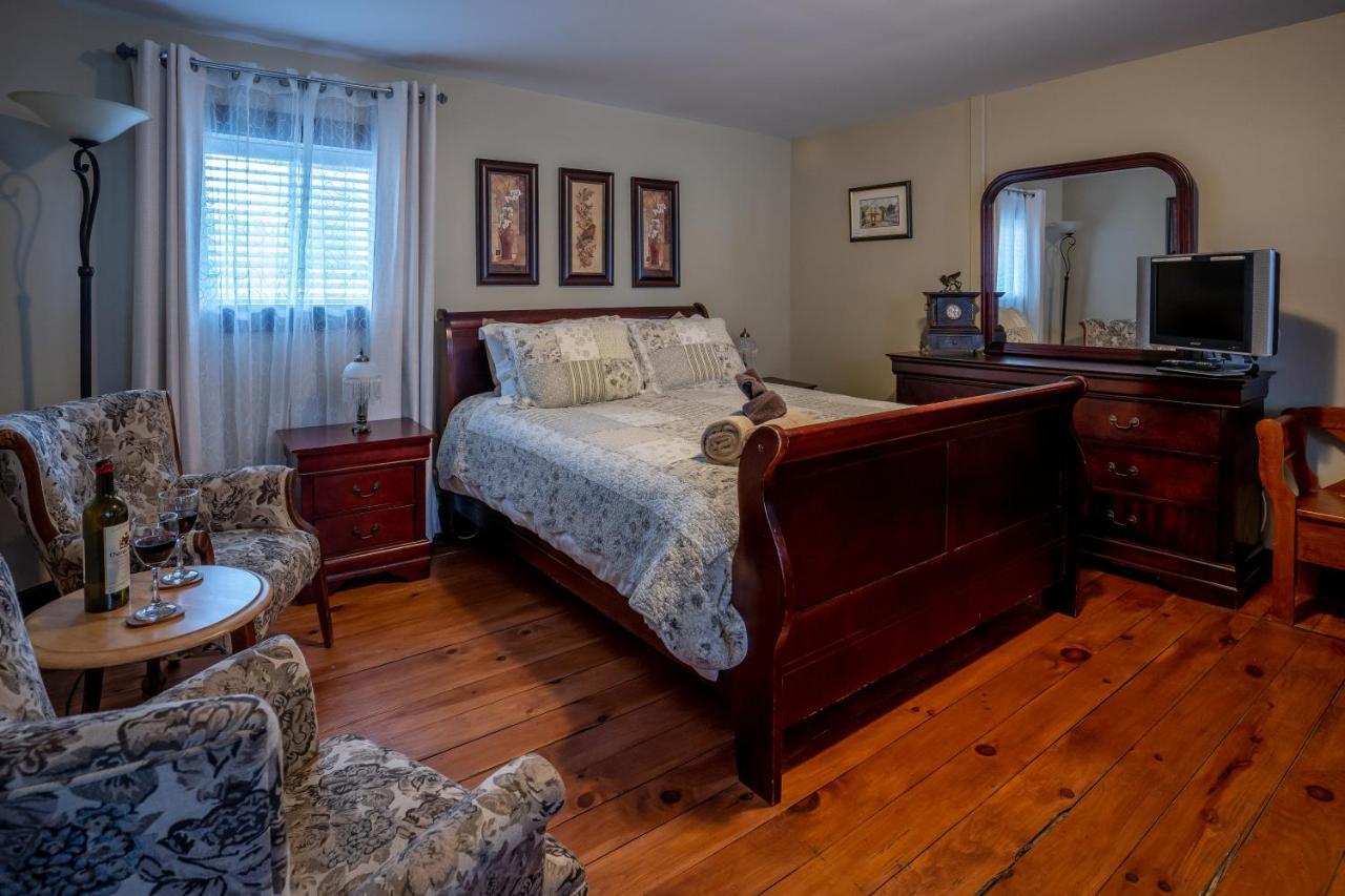 Au Coeur De Magog Bed & Breakfast エクステリア 写真