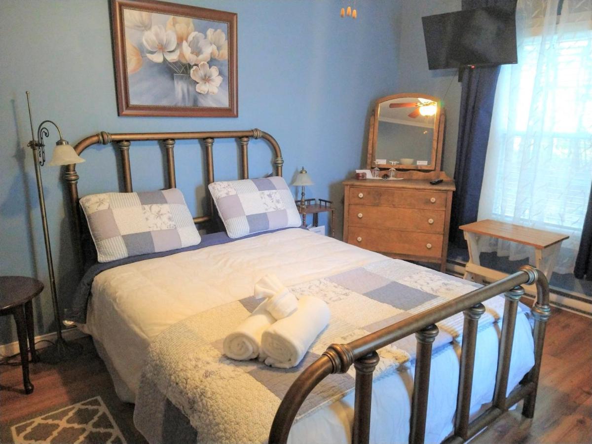 Au Coeur De Magog Bed & Breakfast エクステリア 写真