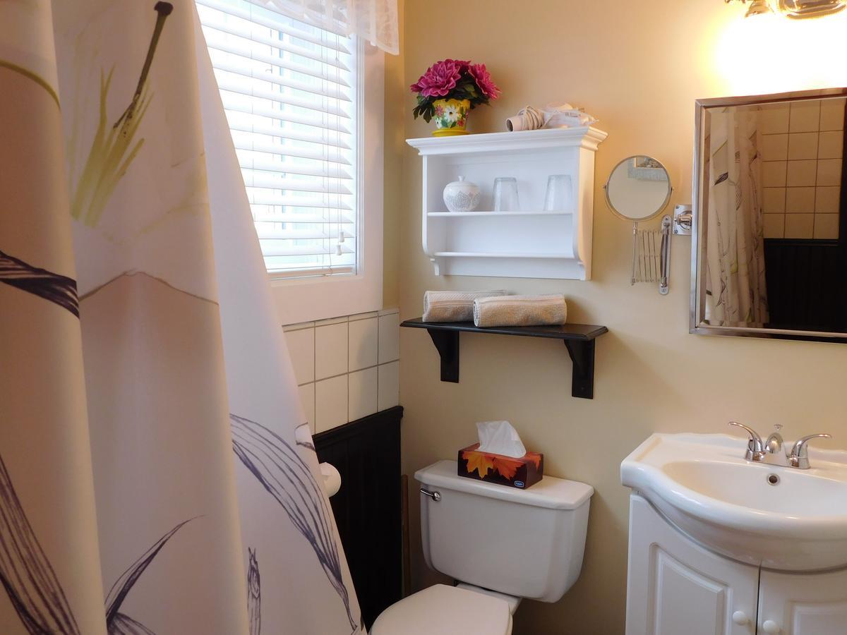 Au Coeur De Magog Bed & Breakfast エクステリア 写真