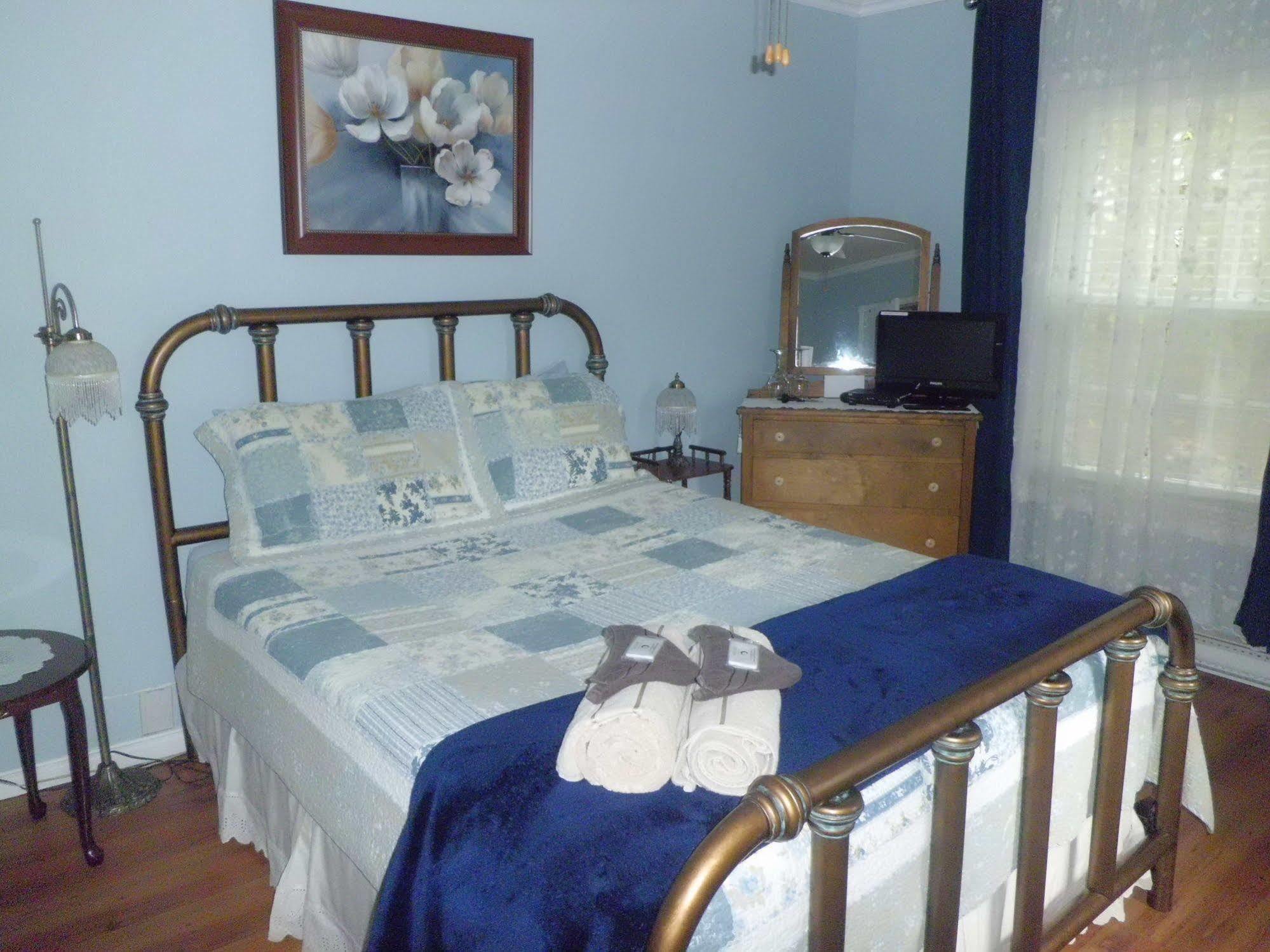 Au Coeur De Magog Bed & Breakfast エクステリア 写真