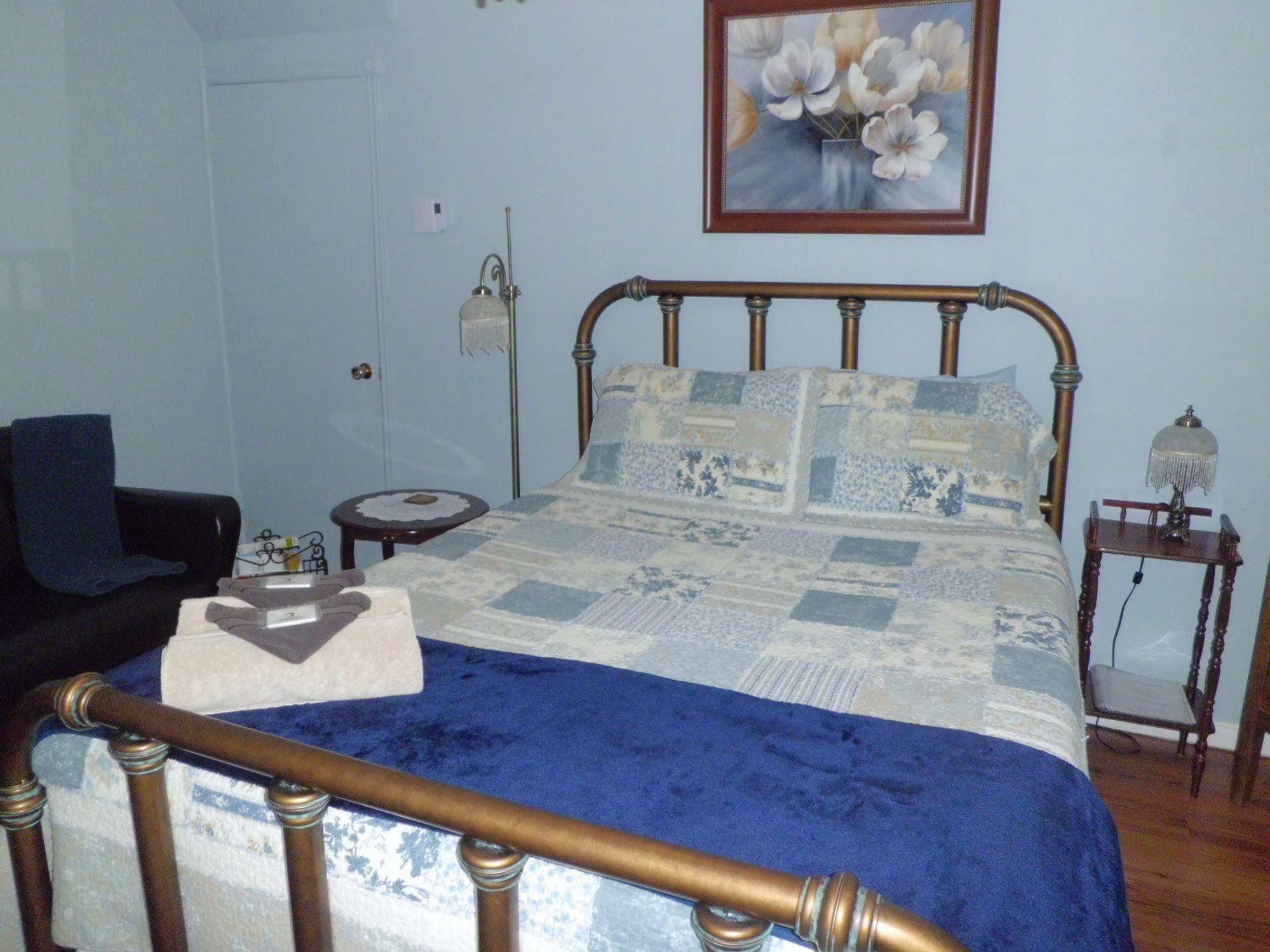 Au Coeur De Magog Bed & Breakfast エクステリア 写真