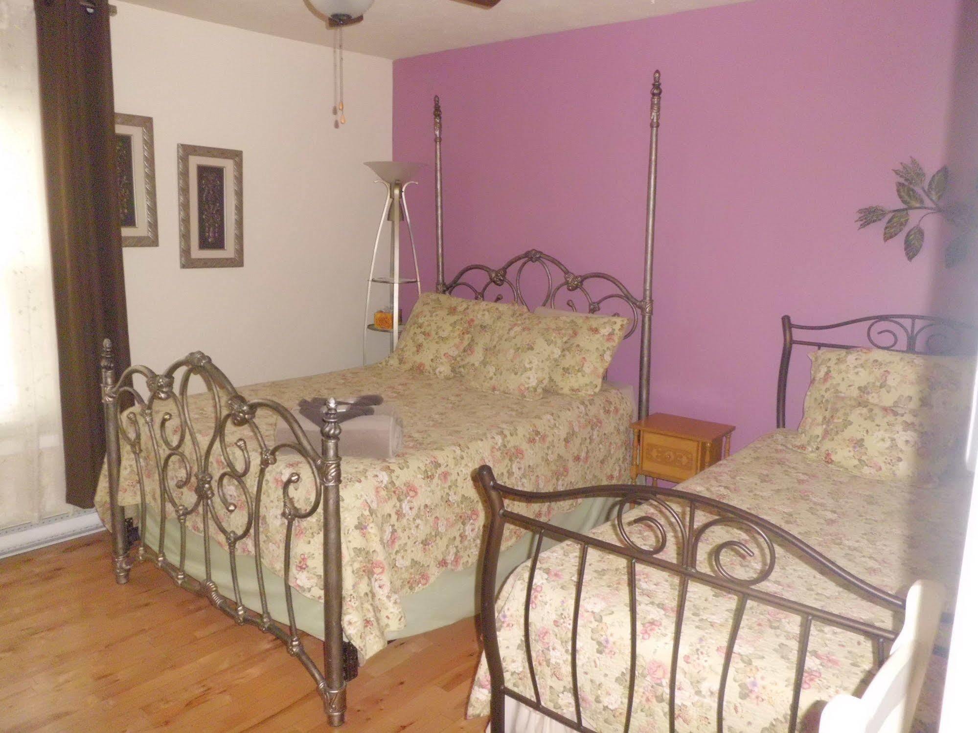 Au Coeur De Magog Bed & Breakfast エクステリア 写真