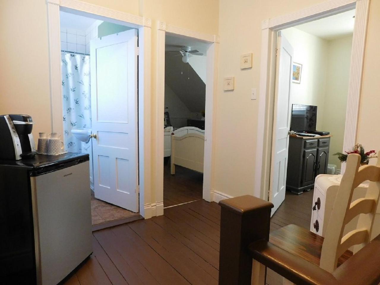 Au Coeur De Magog Bed & Breakfast エクステリア 写真